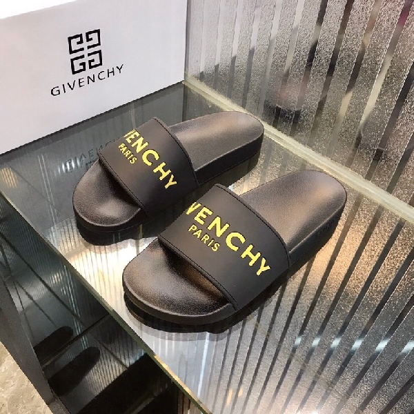 Replica Givenchy slipper in Black