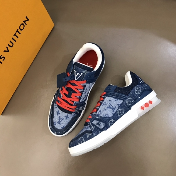 Replica Louis Vuitton Sneaker Trainer in Blue