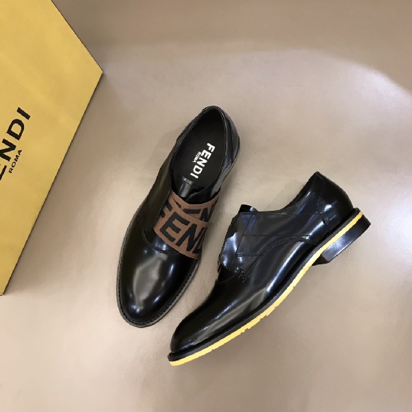 Replica Fendi Dress Shoe leather loafers in Black