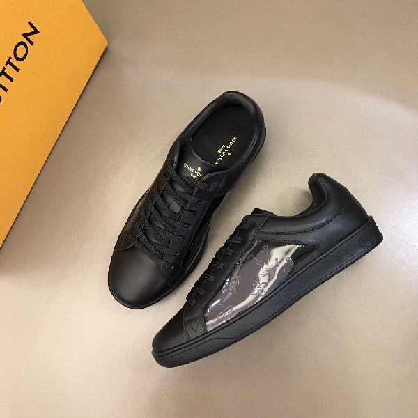 Replica Louis Vuitton Sneaker Luxembourg in Black