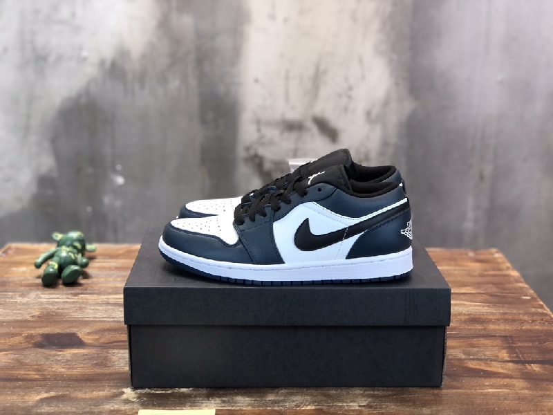 Replica NIKE Air Jordan 1 Low Sneaker