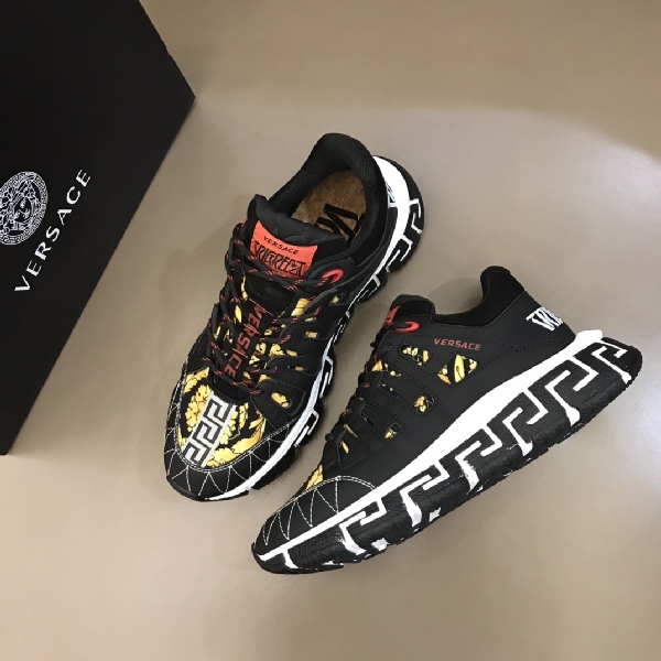 Replica Versace Sneaker Chain Reaction in Black