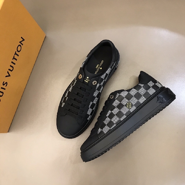 Replica Louis Vuitton Sneaker Rivoli in Black