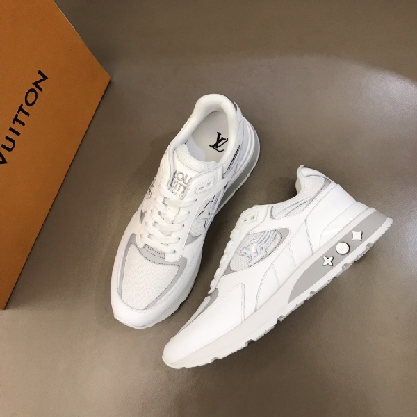 Replica Louis Vuitton Sneaker Run Away in White