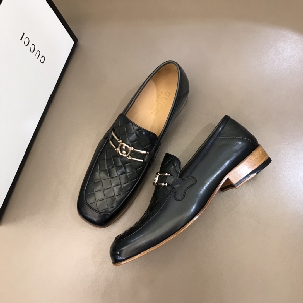 Replica Gucci Dress Shoe in Black