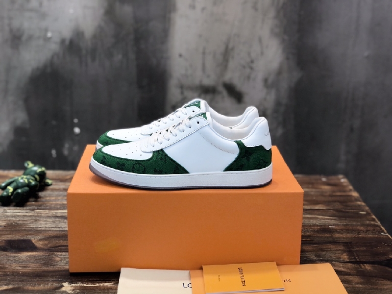 Replica LV top quality white sneaker