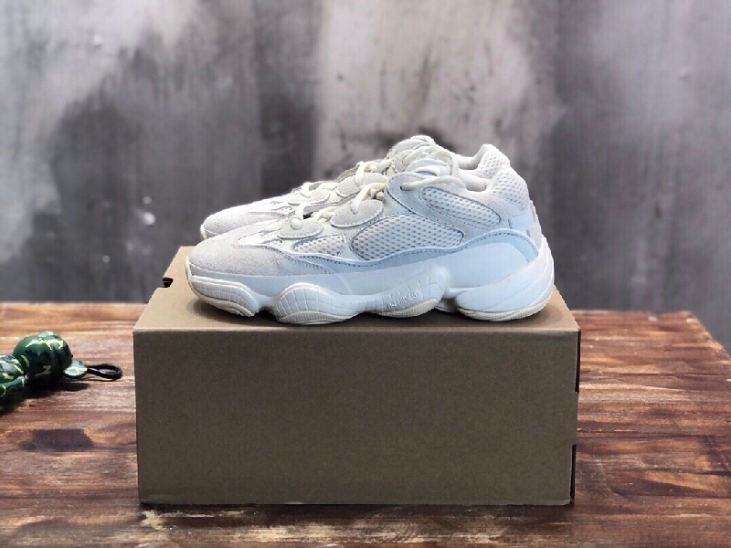 Replica YEEZY Adidasyeezy boost 500