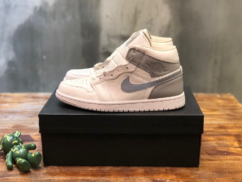 Replica Nike Sneaker Air Jordan 1 High top