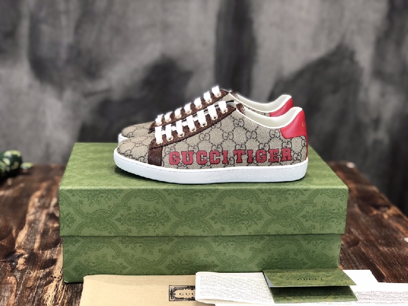 Replica Gucci Ace couple sneaker