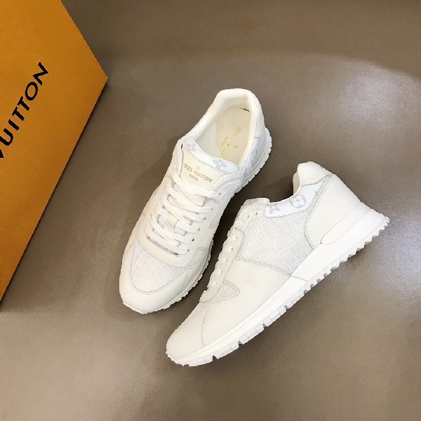 Replica Louis Vuitton Sneaker Run Away in White