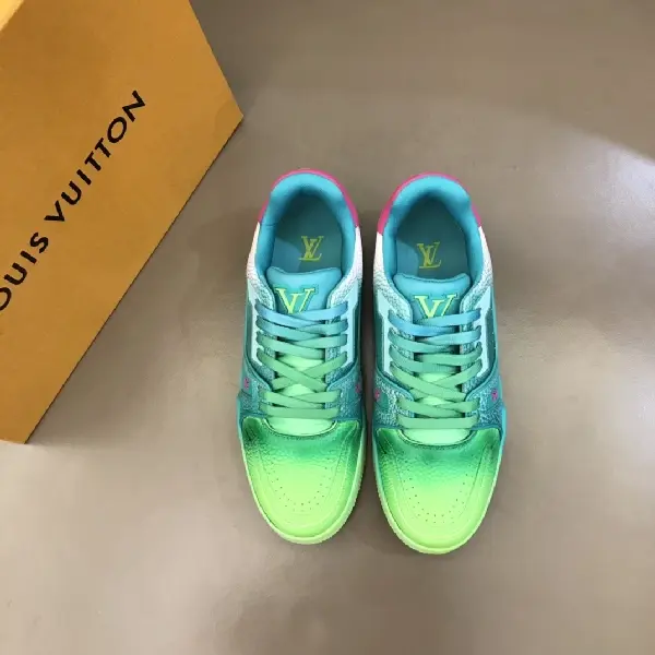 Replica Louis Vuitton 2022 top quality Trainer sneakers