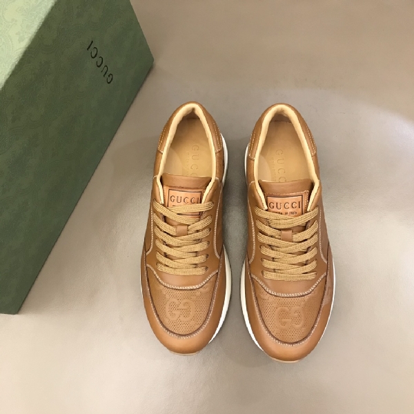 Replica GUCCI Men's Sneaker with calf