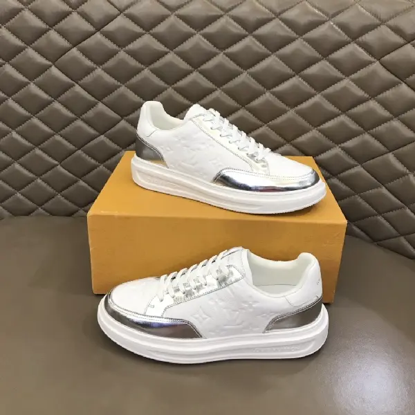 Replica LV 2022 Beverly Hills sneakers in white