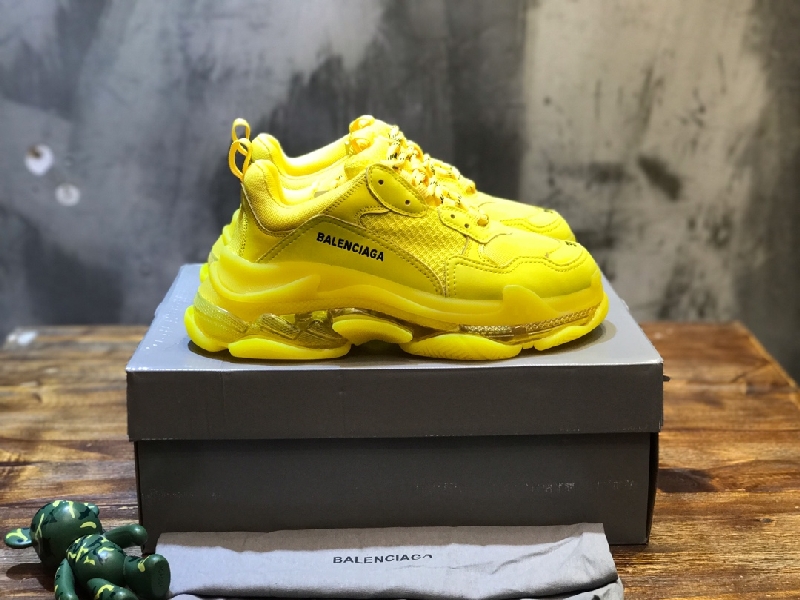 Replica Balenciaga Sneaker Triple S in Yellow