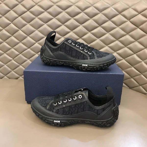 Replica Dior Sneaker B28 in Black