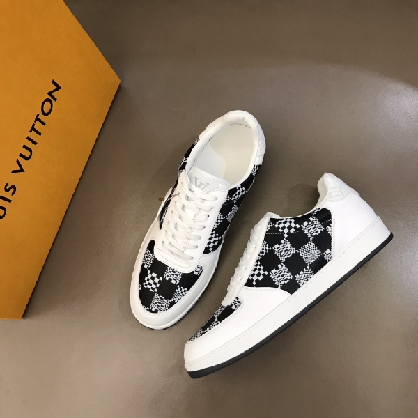 Replica Louis Vuitton Sneaker Rivoli in Gray