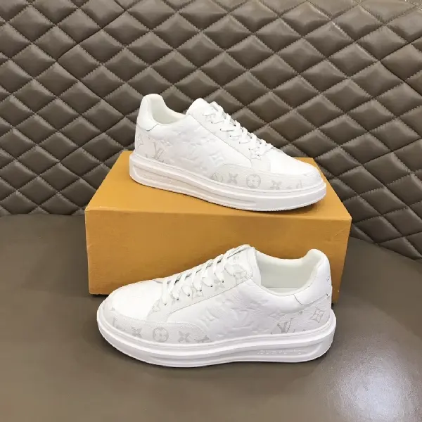 Replica LV 2022 Beverly Hills sneakers in white