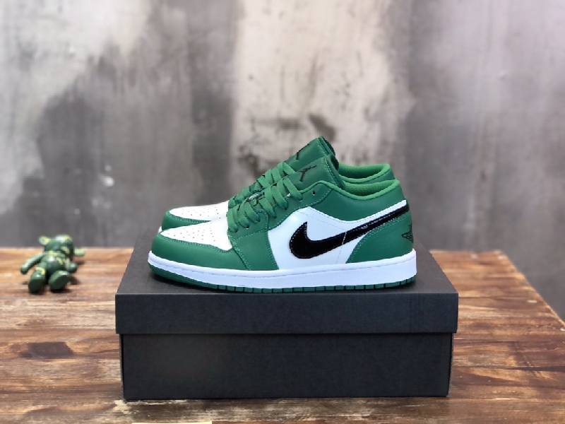 Replica NIKE Air Jordan 1 Low Sneaker