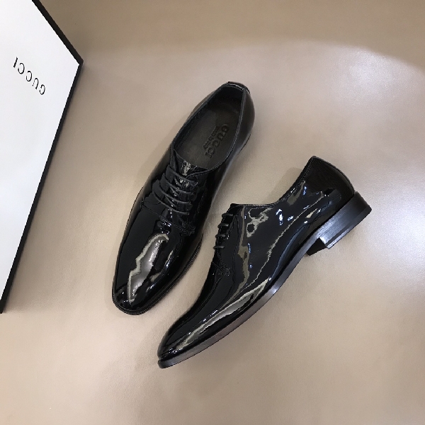 Replica Gucci Dress Shoe in Black