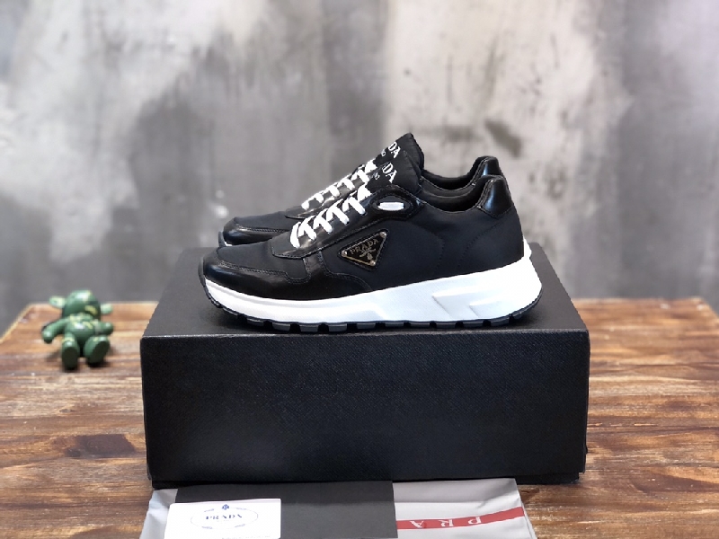 Replica Prada hot sale Men's sneaker