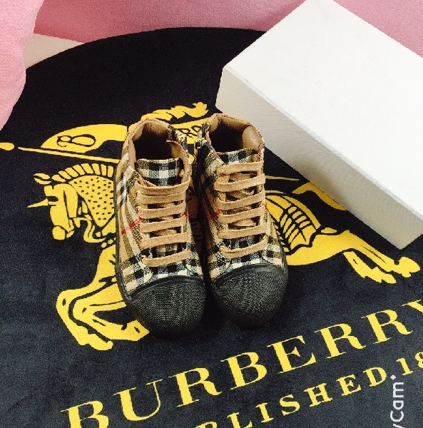 Replica Burberry top quality NEW Children's High Sneakers