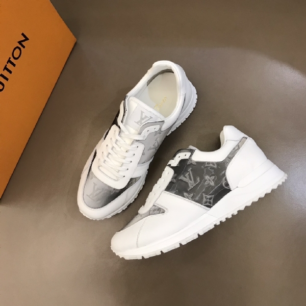 Replica Louis Vuitton Sneaker Run Away in White