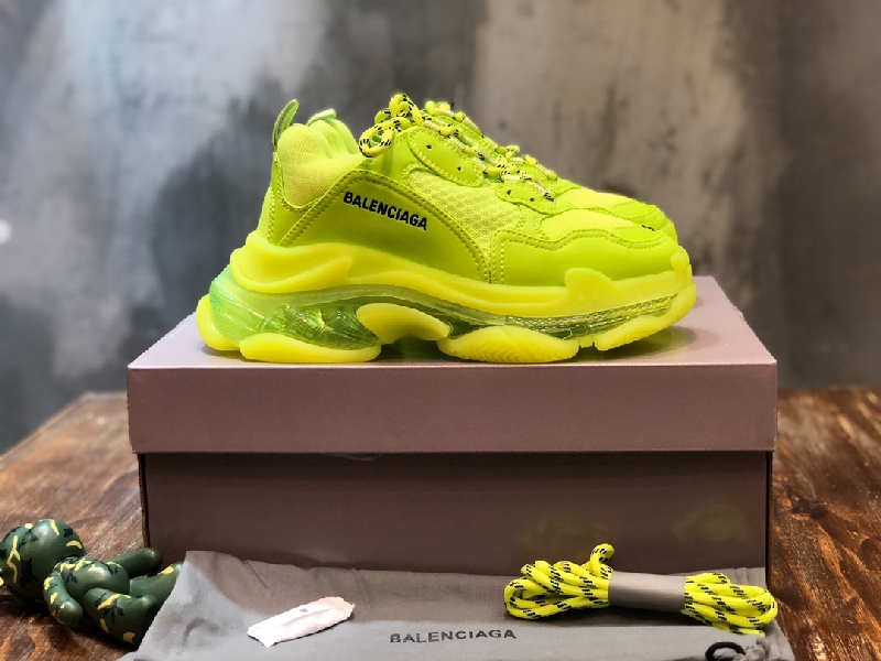 Replica Balenciaga Sneaker 19SS Triples in Yellow