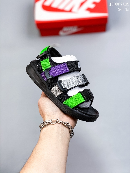 Replica Nike hot sale canyon children sandal