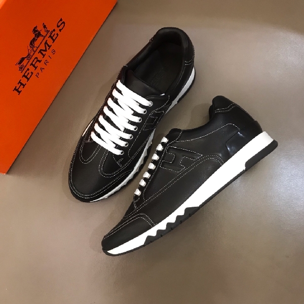 Replica Hermes Sneaker TRAIL in Black