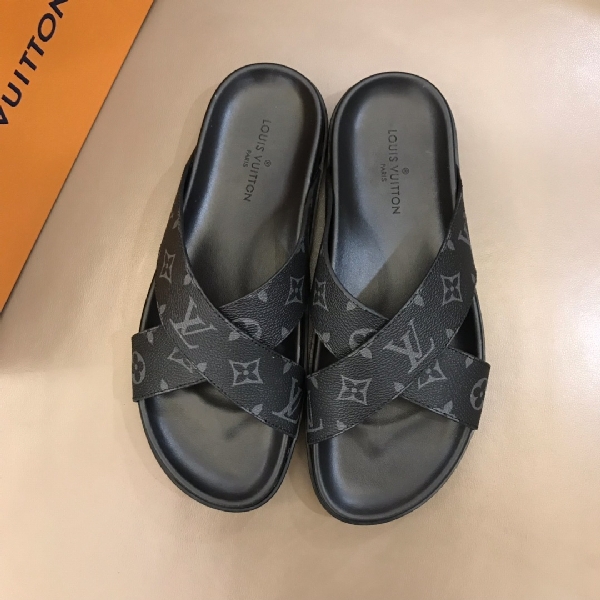 Replica Louis Vuitton Slipper MIRABEAU in Black