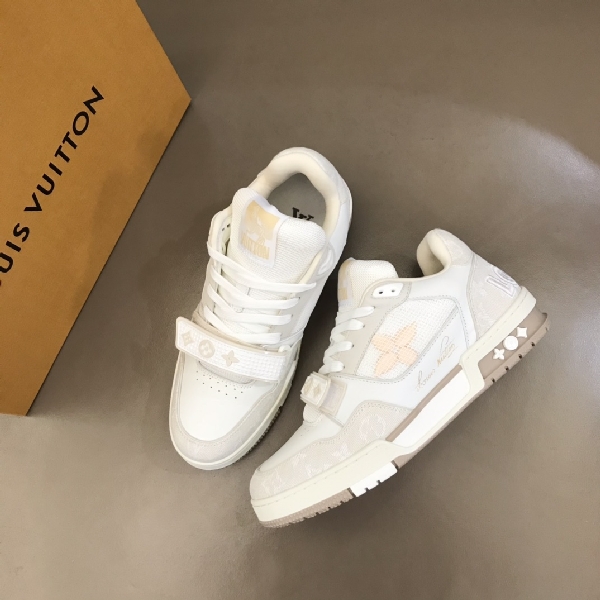 Replica LV Spring-Summer 2022 Trainer Sneaker