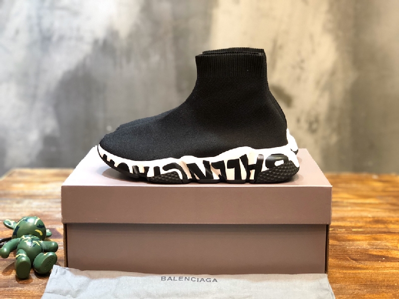 Replica Balenciaga Sneaker Speed Runner 2.0 in Black