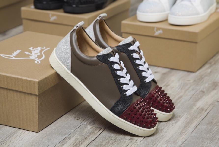 Replica Christian Louboutin Sneaker Junior Spikes Flat