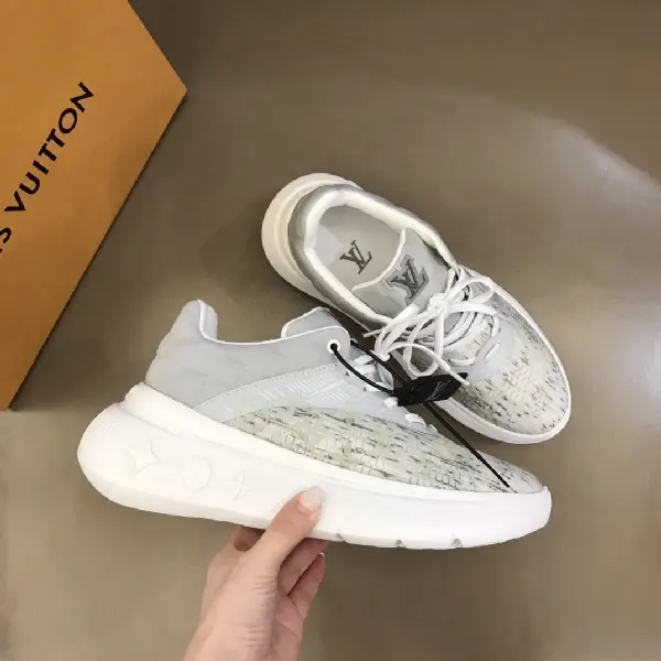 Replica LV 2022 NEW Show Up Sneakers