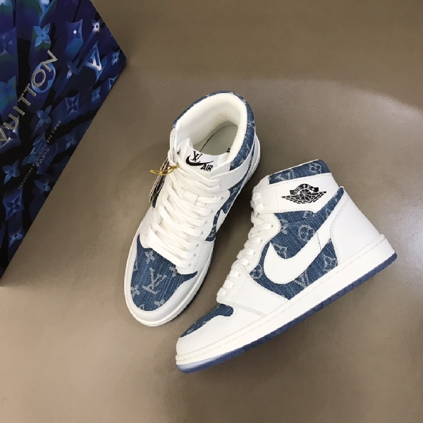 Replica Louis Vuitton Sneaker x Nike in Blue