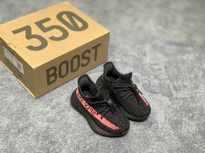 Replica YEEZY BOOST 350V2 children sneakers