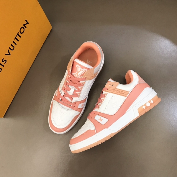 Replica Louis Vuitton Sneaker Trainer in Orange