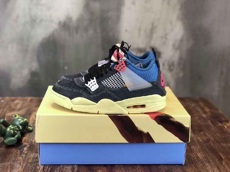 Replica Nike Sneaker Air Jordan 4 Retro