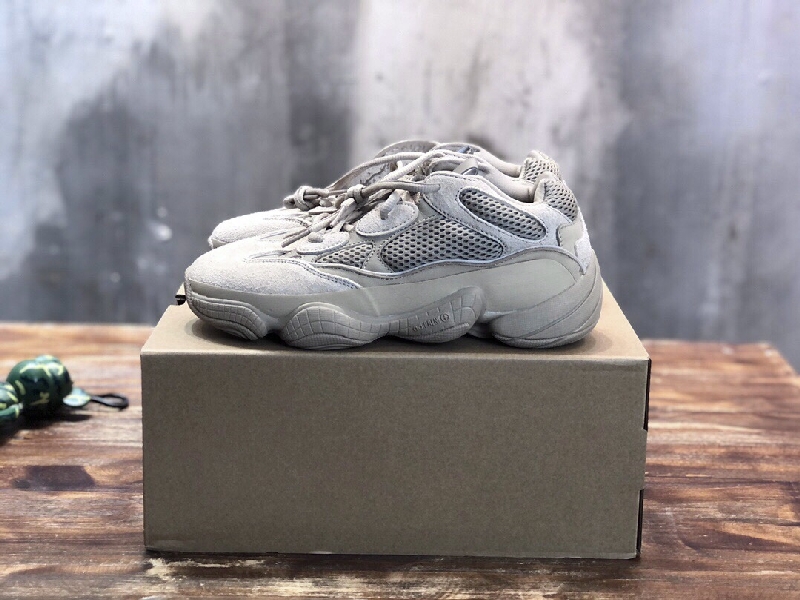 Replica YEEZY Adidasyeezy boost 500