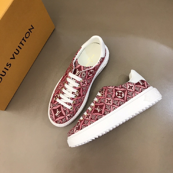 Replica Louis Vuitton Sneaker Luxembourg in Red