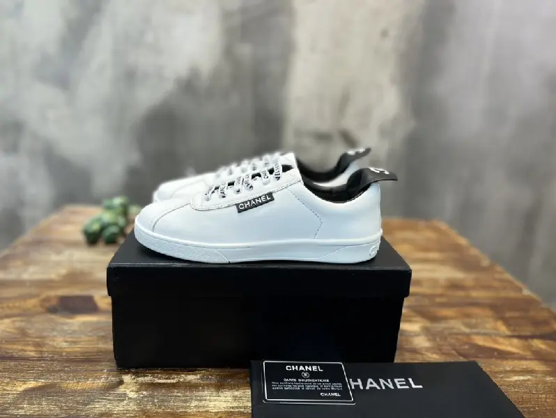 Replica Chanel 2022 fashion lovers of sneakers TS202291662