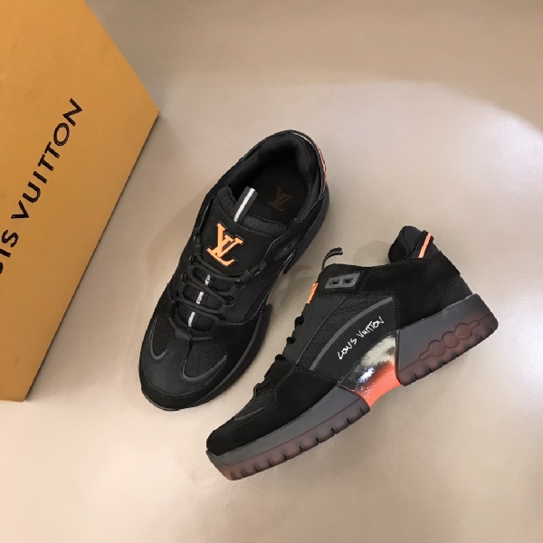 Replica Louis Vuitton Sneaker A View in Black