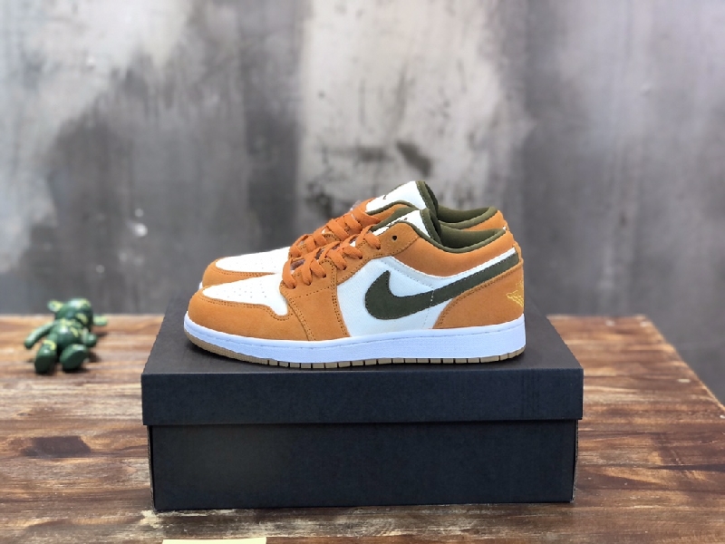 Replica NIKE Air Jordan 1 Low Sneaker