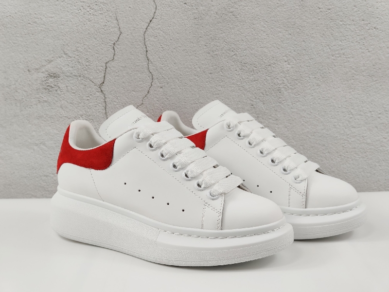 Replica Alexander McQueen Oversized Sneaker Suede Sole