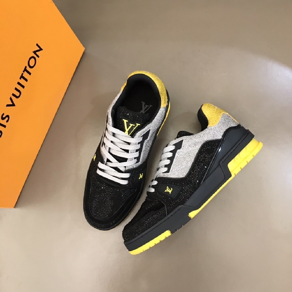 Replica LV Spring-Summer 2022 Trainer Sneaker