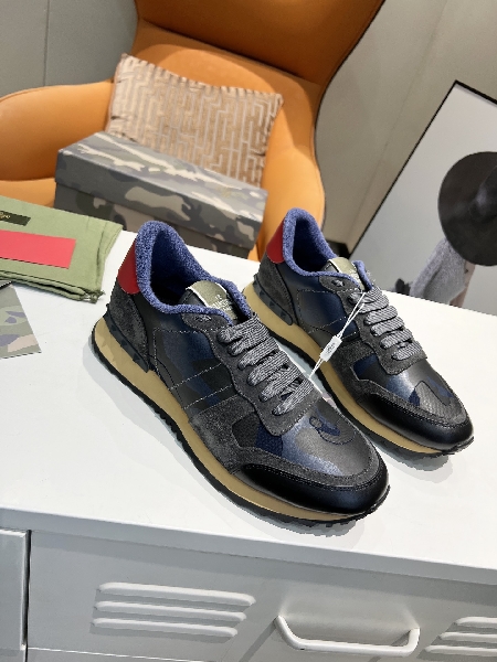 Replica Valentino Sneaker Rockrunner in Black