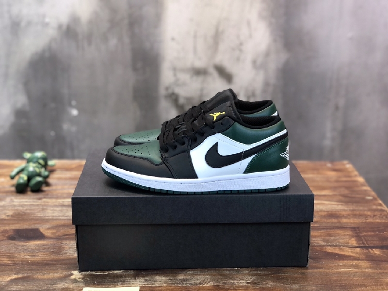 Replica NIKE Air Jordan 1 Low Sneaker