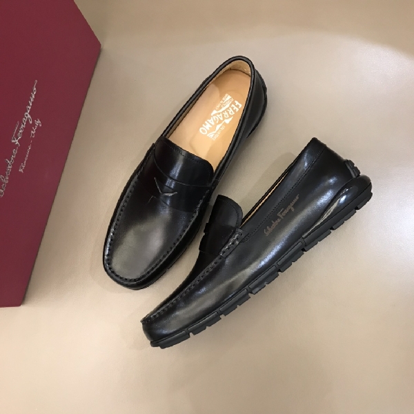 Replica Salvatore Ferragam Dress shoe Moccasin in Black