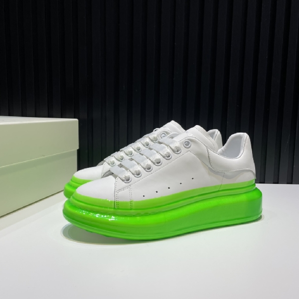 Replica Alexander McQueen Sneaker Oversized in Green Heel