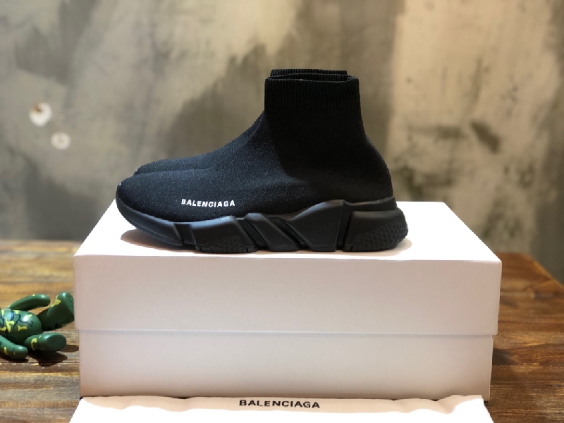 Replica Balenciaga Sneaker Speed Runner 2.0 in Black